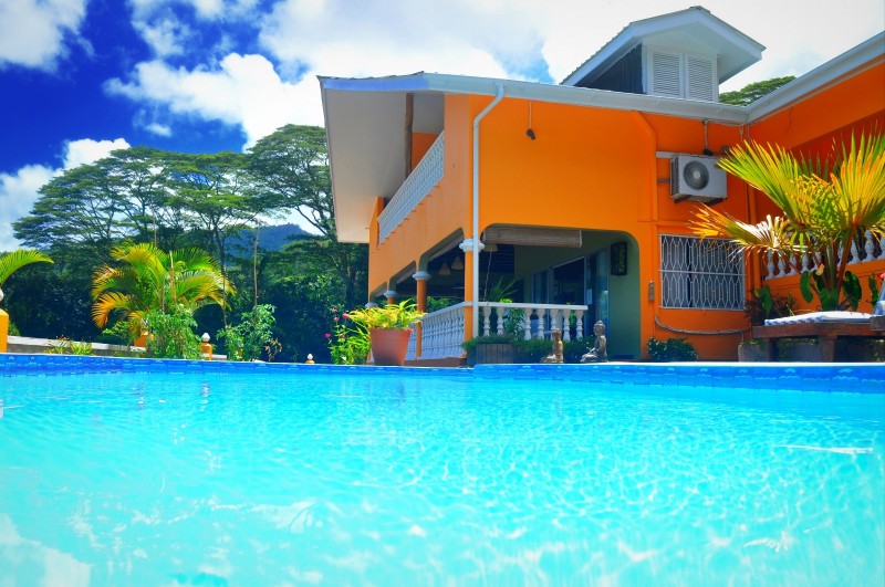 ALBIZIA-LODGE-EXTERIEUR