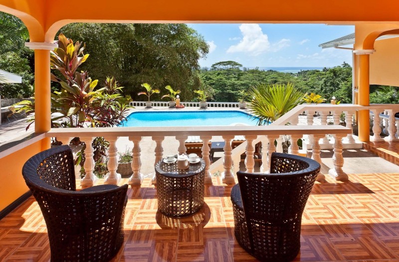 ALBIZIA-LODGE-TERRASSE