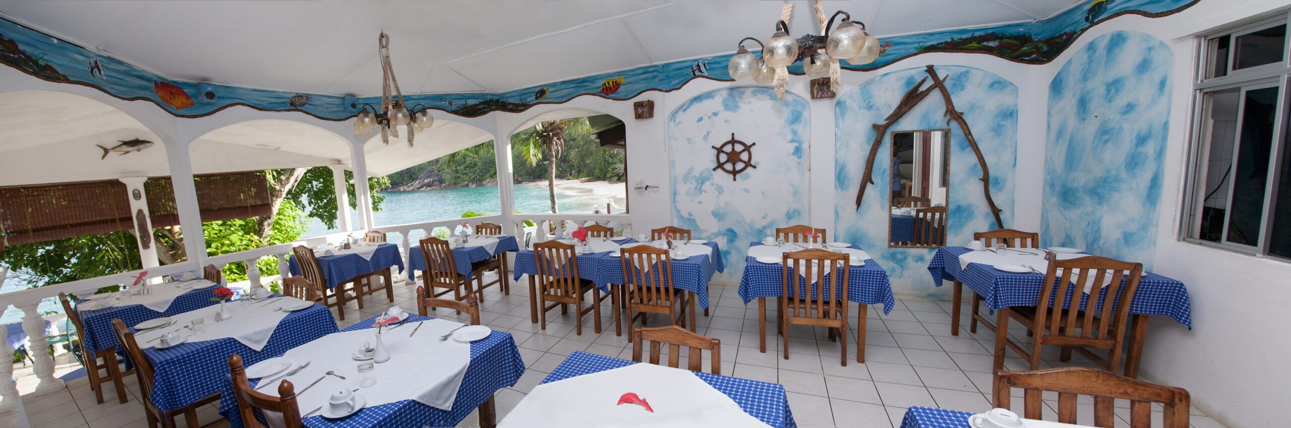 Anse-soleil-beachcomber-Dining-Room