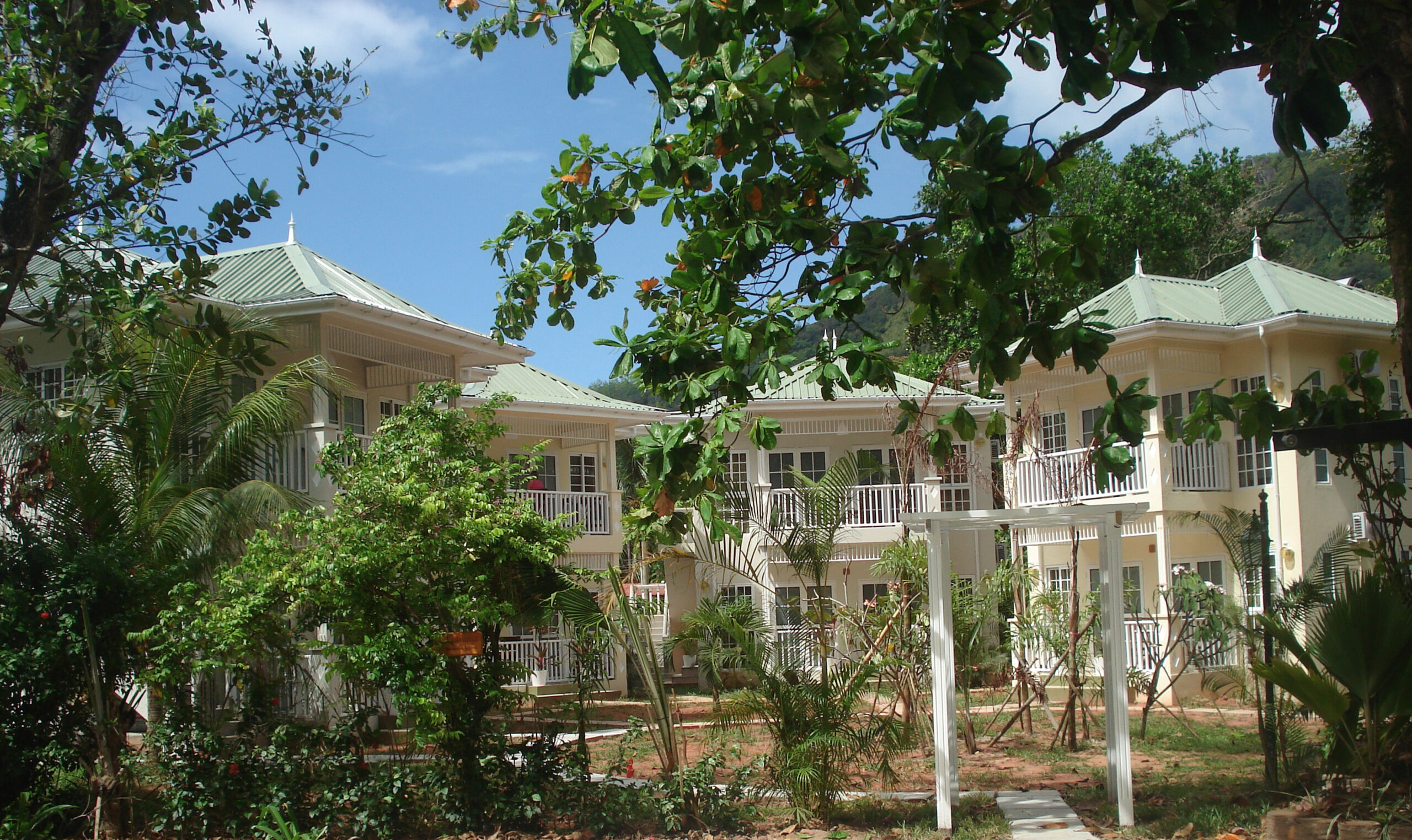 BORD-MER-VILLA-EXTERIEUR-2