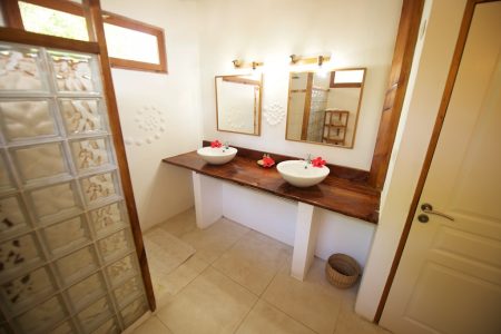 CLEF-DES-ILES-SDB-450x300