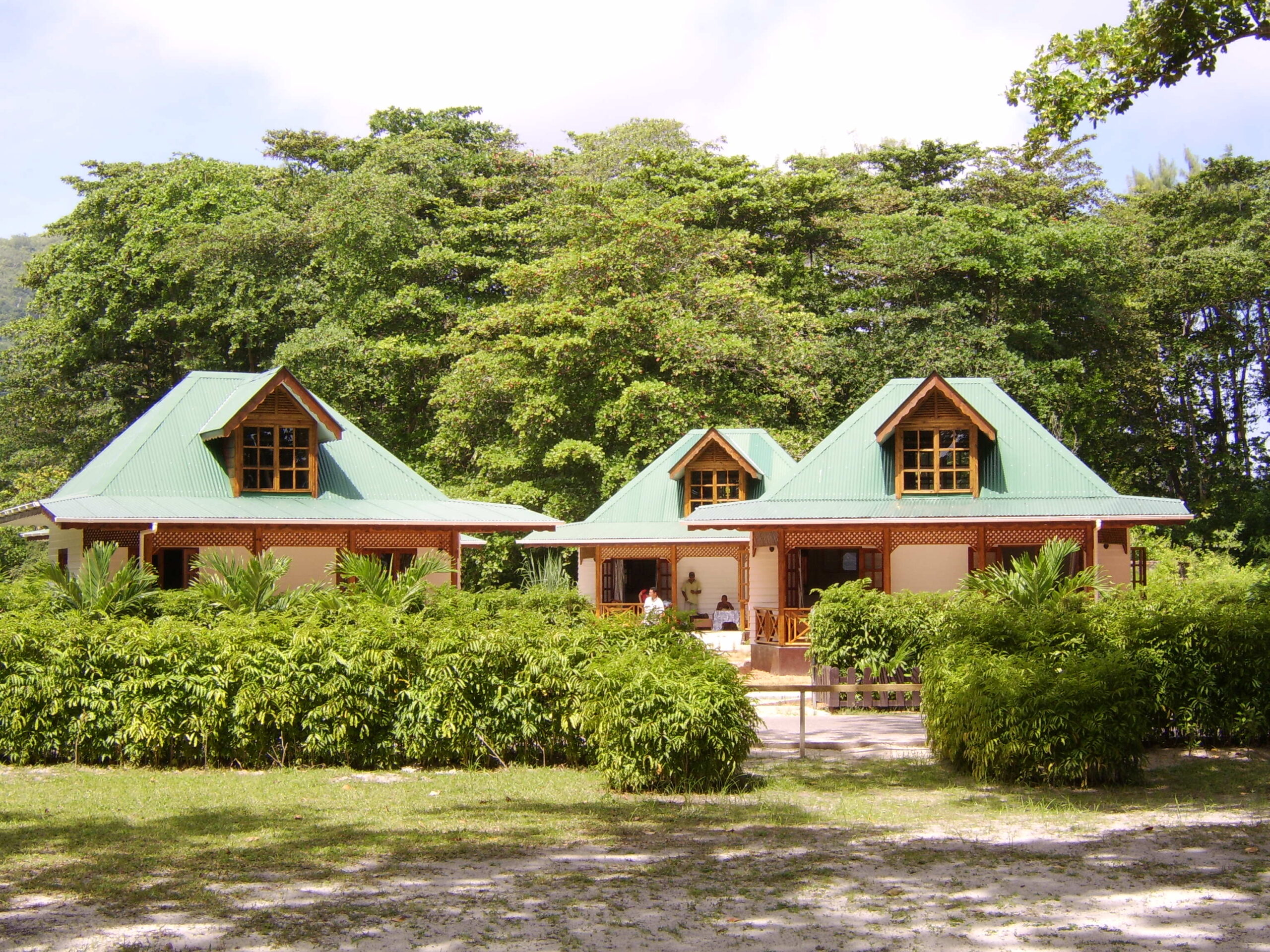 VILLA-CREOLE-EXTERIEUR-2